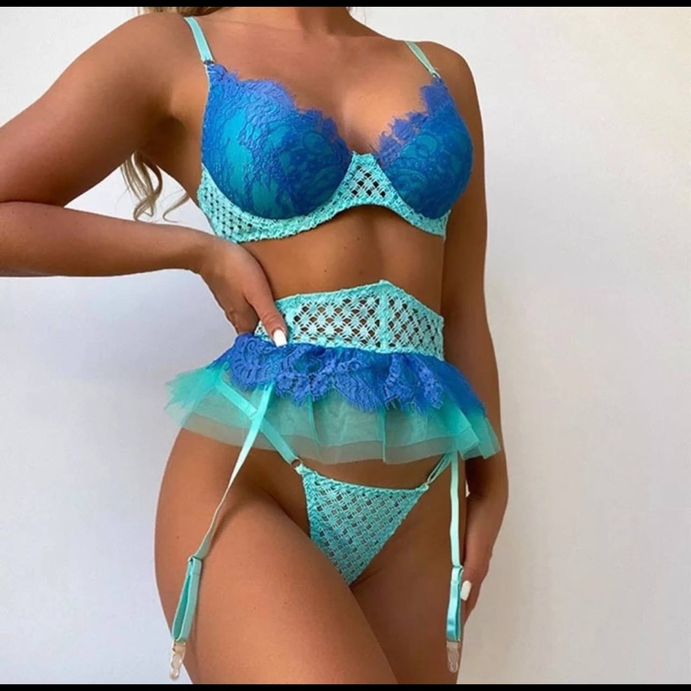 New sexy lingerie set